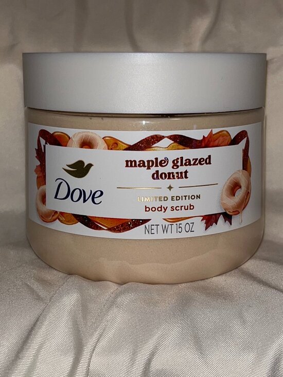 Dove Other - Dove Holiday Treats Limited Edition Maple Glazed Donut Body Scrub 15 Oz